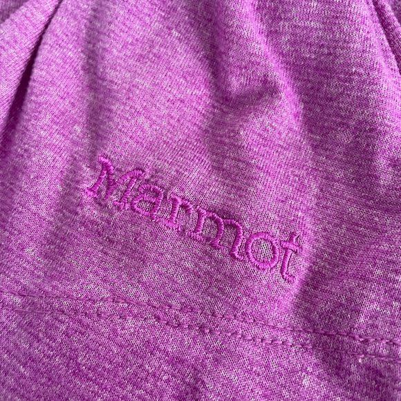 Marmot Shirt Women’s Medium Long Sleeve 1/4 Button Front Purple Lightweight EUC - Picture 3 of 6